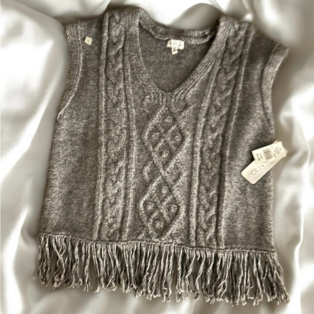 Soft & Pretty Grey Fringed Bottom Vest